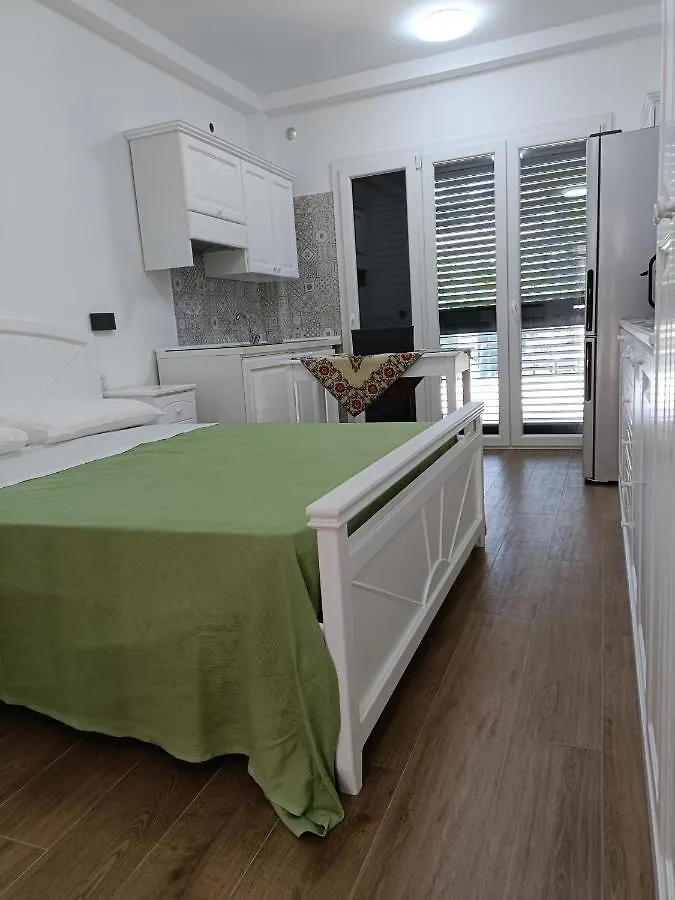 Villa La Casa Tra I Laghi Messina Italia